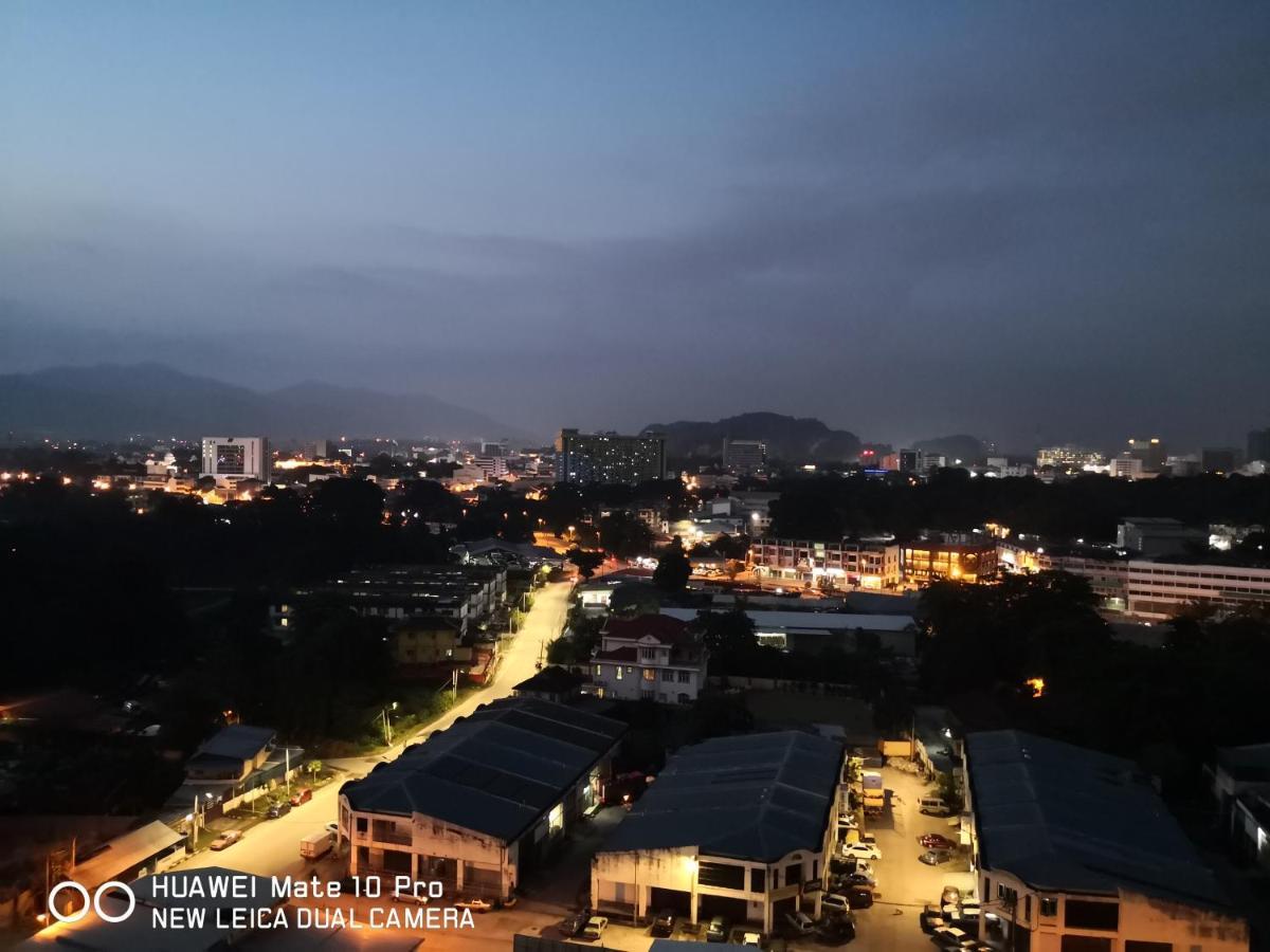 Mcz Homestay Ipoh Town 2Room 7Pax Free Wifi Экстерьер фото