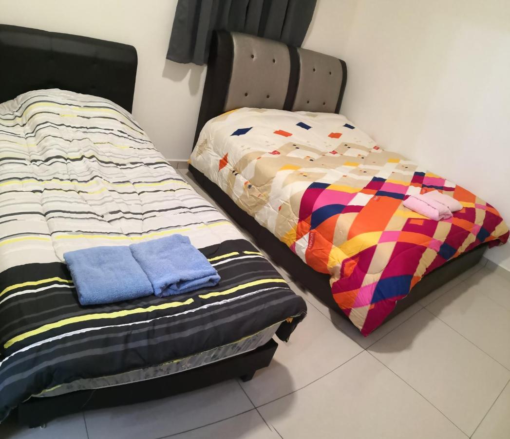 Mcz Homestay Ipoh Town 2Room 7Pax Free Wifi Экстерьер фото